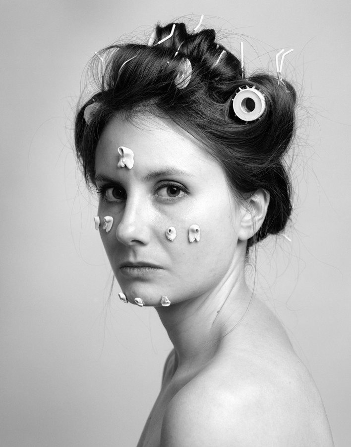 http://www.tomaszfall.ch/files/gimgs/th-47_portrait.jpg